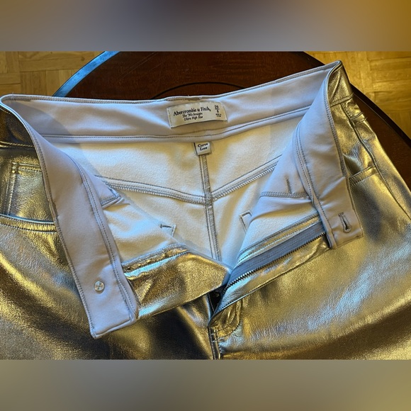 Abercrombie & Fitch Silver Metallic Vegan Leather Pants. Straight. Party. Sz 29 - Picture 10 of 12